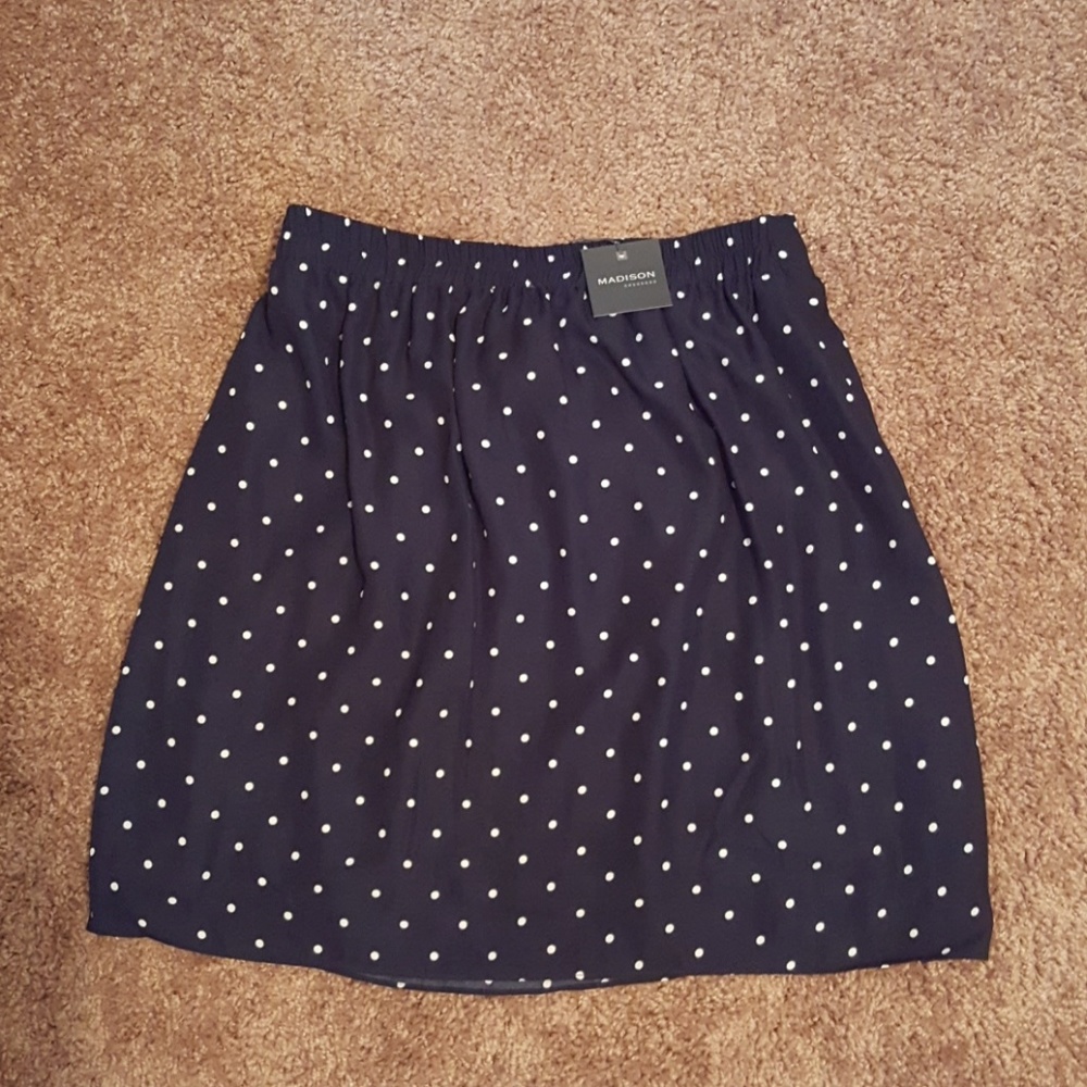Women's skirt or bathing suit cover up Size L